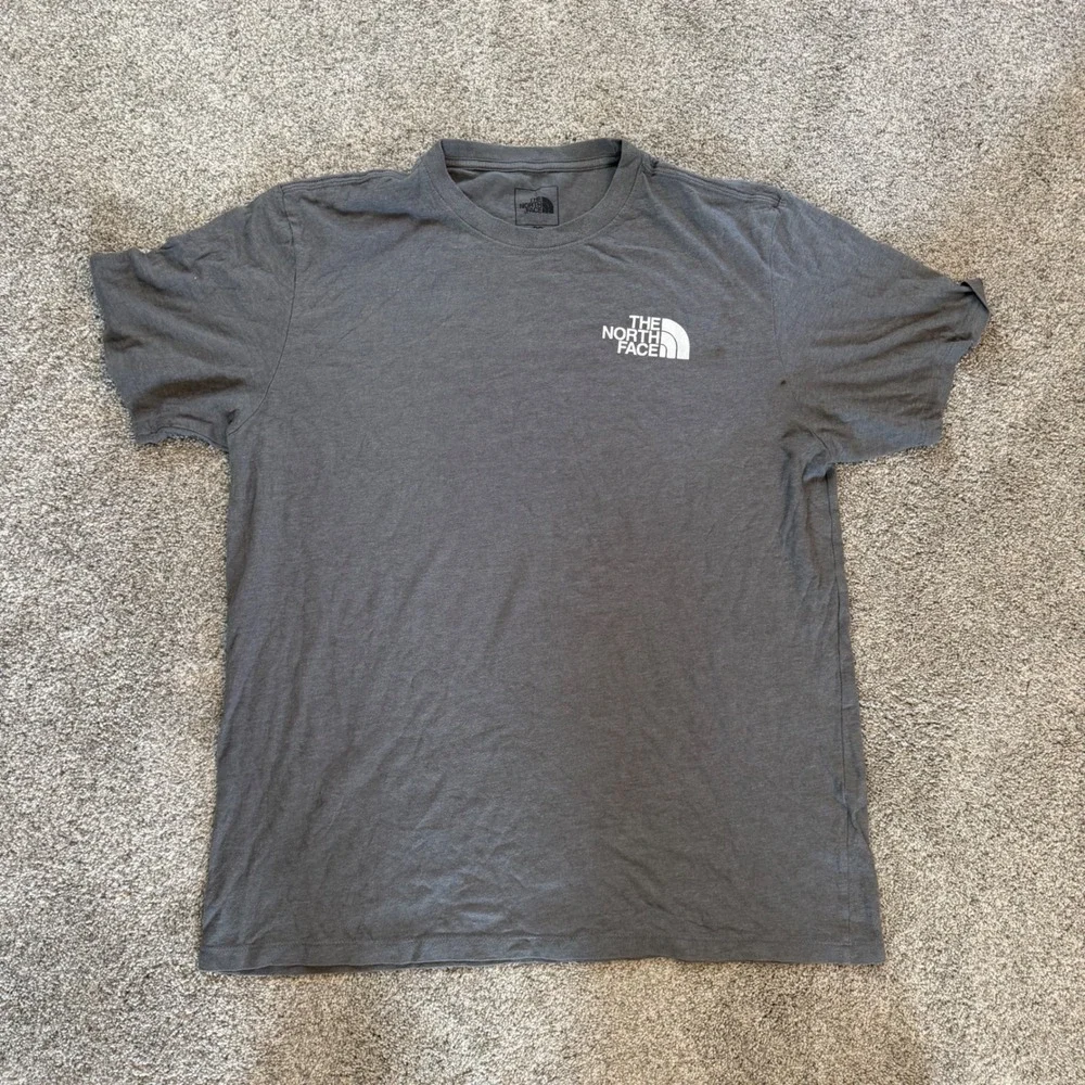 The North Face Mens Circular Design Graphic T-Shirt Dark Gray Heather Large L